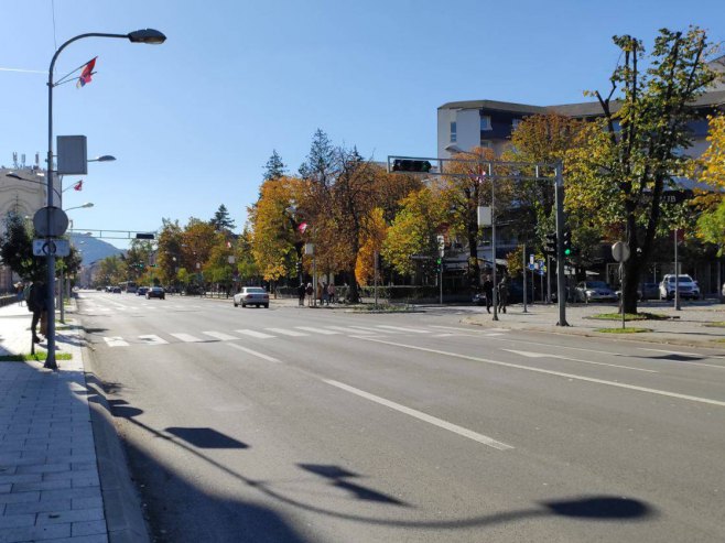 Nesmetano odvijanje saobraćaja, gužva na prelazu Velika Kladuša