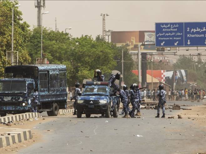 Vojni puč u Sudanu (Foto: Mahmoud Hjaj - Anadolu Agency) - 