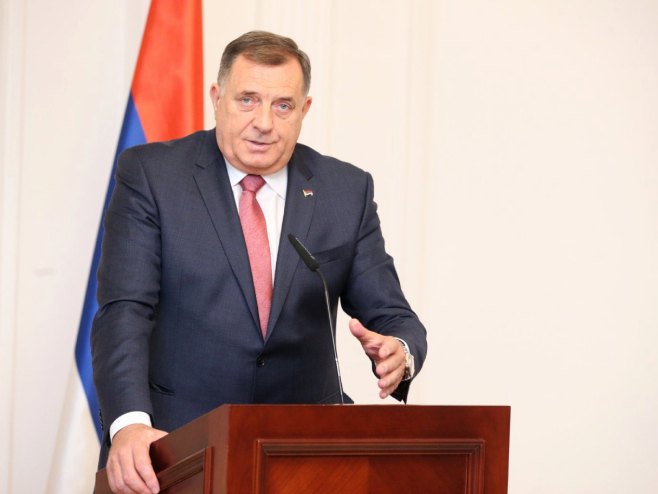 Milorad Dodik (foto: twitter.com/SNSDDodik) - 