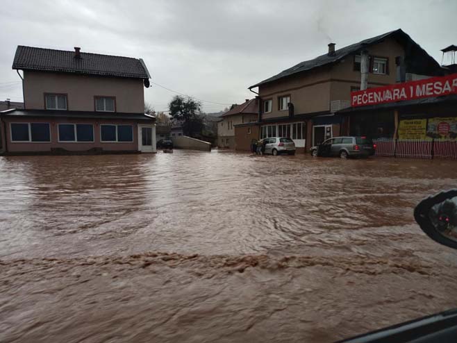 Poplave - Istočna Ilidža - Foto: RTRS