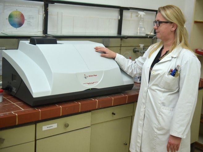 Laserski analizator - Foto: SRNA