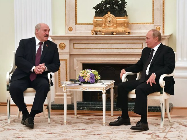 Lukašenko i Putin (foto: Sputnik / Mihail Voskresenskiй) - 