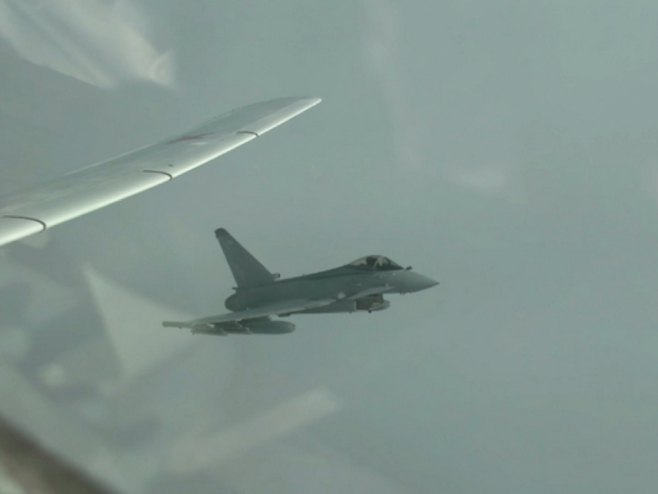 Eurofajter tajfun prati Tu-160 (foto: mil.ru) - 