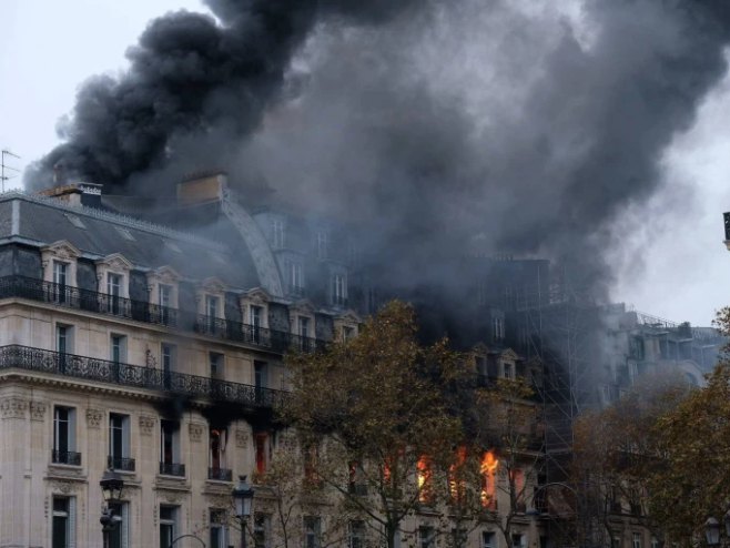 Požar u Parizu (foto: Celine Brigand / Sipa / Rex) - 