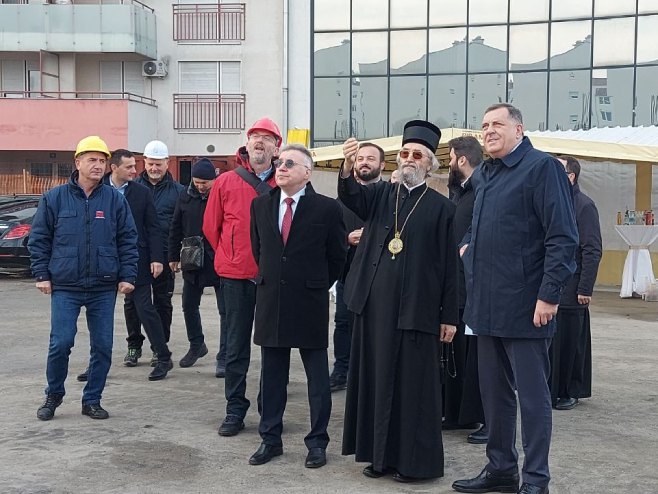 Dodik, Kalabuhov i episkop Јefrem - Foto: RTRS