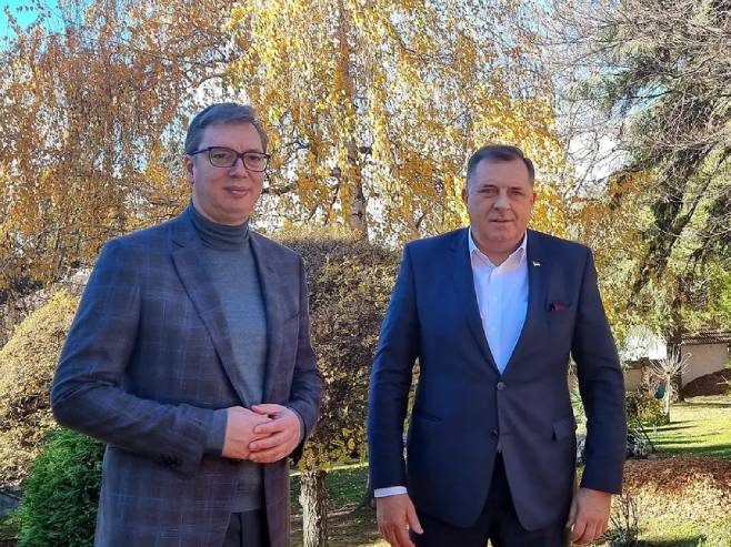 Aleksandar Vučić i Milorad Dodik (Foto: instagram.com/buducnostsrbijeav) - 