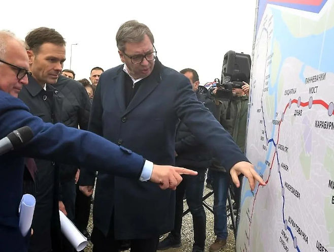 Vučić na izgradilištu metroa (Foto: instagram.com/buducnostsrbijeav) - 