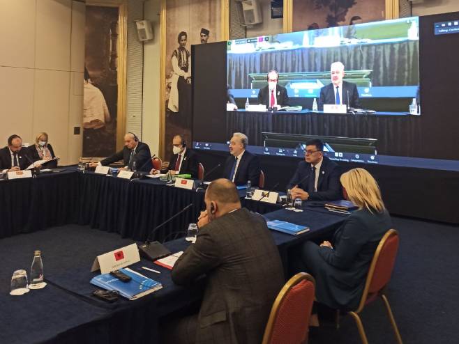 Samit šefova vlada zemalja članica Centralnoevropske inocijative u Budva - Foto: RTRS