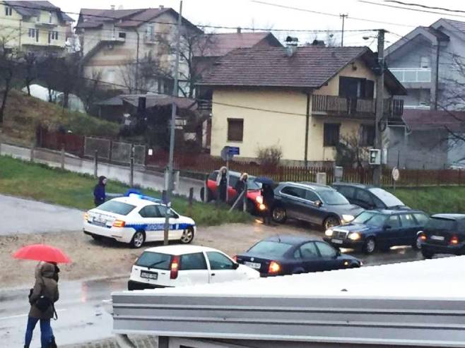 Banjaluka: U saobraćajnoj nezgodi učestvovala četiri vozila (Foto: Srpskainfo/Ustupljena fotografija) - 