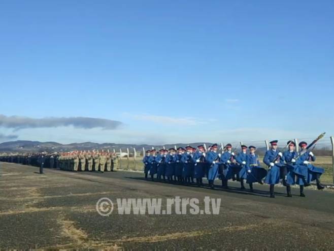 Pripreme za svečani defile za Dan Republike - Foto: RTRS