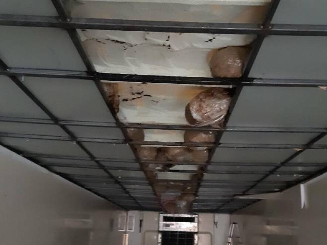 Zaplijenjena droga u kamionu-hladnjači (Foto: Uprava prihoda i carina Crne Gore) - 