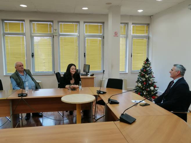 Nada Stjepanović kod Siniše Milića Nada Stjepanović kod Siniše Milića - Foto: SRNA