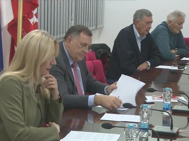 Sjednica Izvršnog komiteta SNSD-a Sjednica Izvršnog komiteta SNSD-a - Foto: RTRS