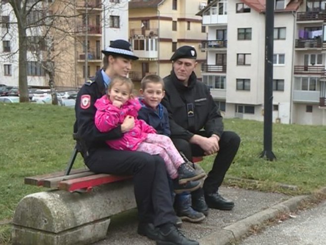 Porodica Banduka - Foto: RTRS