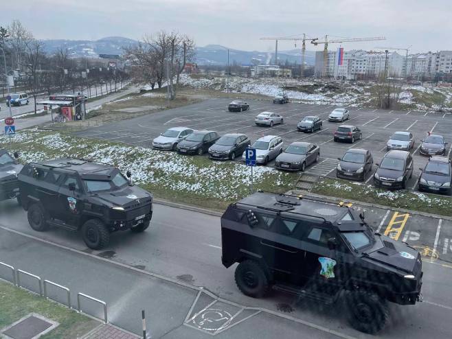 Oklopna vozila - Foto: RTRS