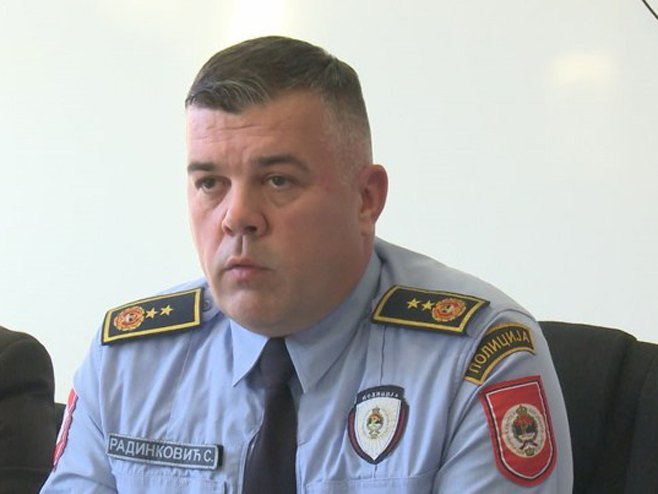 Radinković: Policija svakodnevno vrši provjere i nadzor nad bezbjednosno interesantnim osobama (VIDEO)