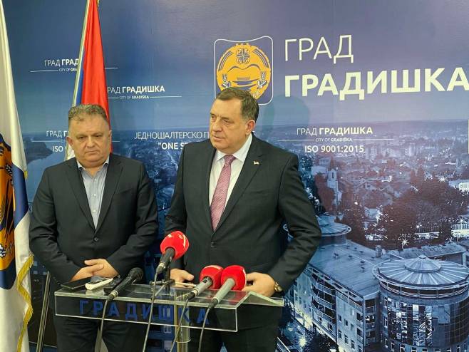 Milorad Dodik i Zoran Adžić - Foto: RTRS
