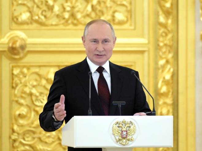 Putin: Pokušaj uvođenja sankcija iz političkih razloga