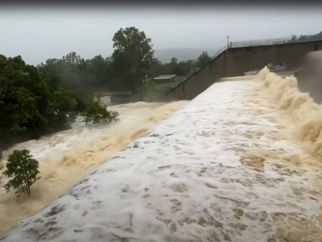 Poplave u Brizbejnu (Foto: Printscreen/7NEWS Australia) - 