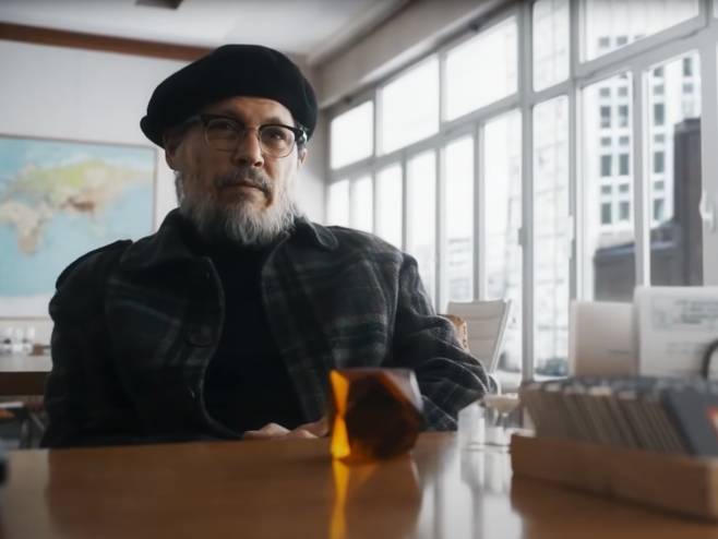 DŽoni Dep u filmu "Minamata" (Foto: Screenshot/YouTube/ONE Media) - 