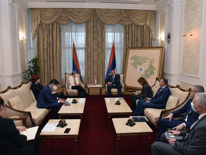 Radovan Višković sa Alinom Ijancu - 