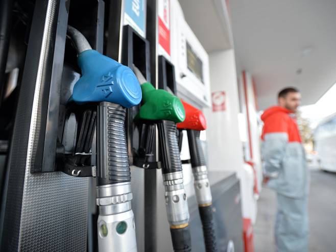 Cijene goriva u Republici Srpskoj i dalje u padu (VIDEO)