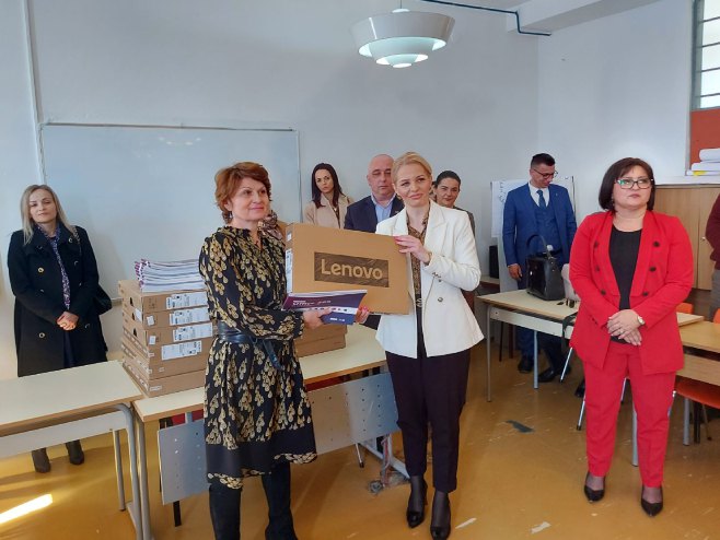 Natalija Trivić u Derventi - Foto: RTRS