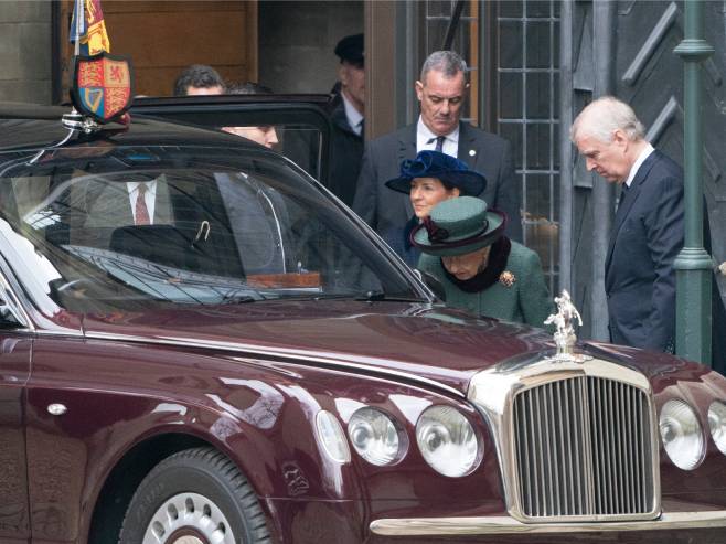Kraljica Elizabeta (Foto: EPA-EFE/ NEIL HALL) - 