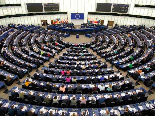 Evropski parlament (Foto: EPA-EFE/ RONALD WITTEK) - 