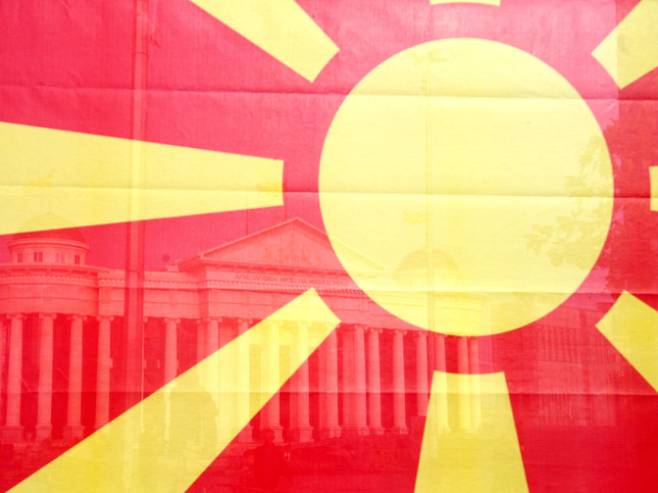 Makedonska zastava (Foto: EPA/GEORGI LICOVSKI, ilustracija) - 
