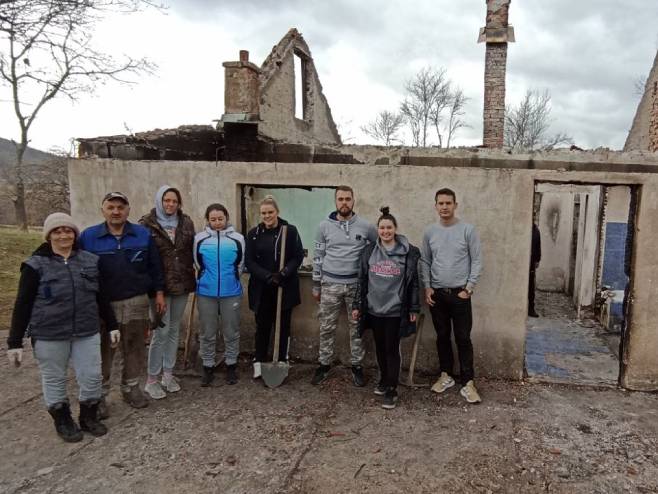 Čišćenje kuće Krneta u Drvaru - Foto: RTRS