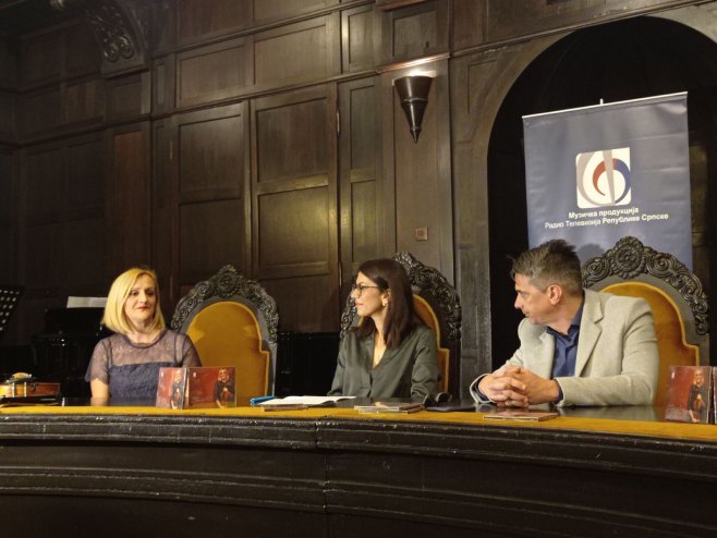 "Prosnevanje" violinistkinje Natalije Todorović "Prosnevanje" violinistkinje Natalije Todorović - Foto: RTRS