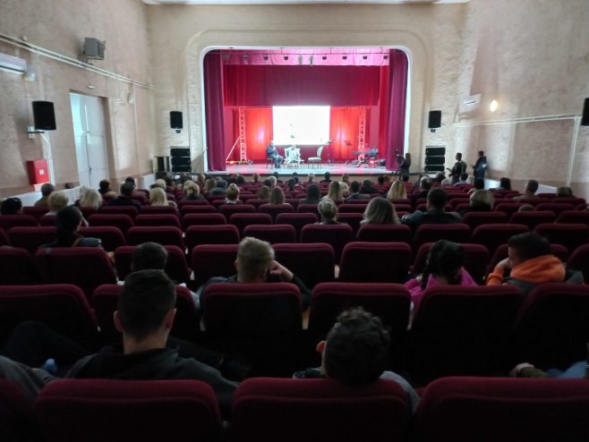 Šamac - festival "Milica" Šamac - festival "Milica" - Foto: SRNA