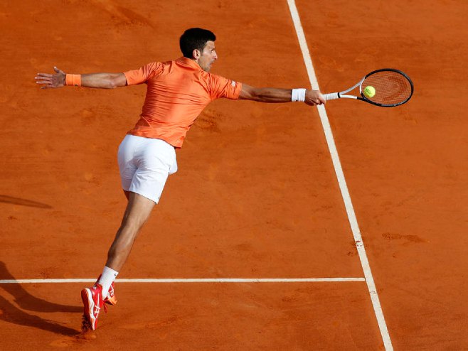 Novak Đoković (foto: EPA-EFE / SEBASTIEN NOGIER) Novak Đoković (foto: EPA-EFE / SEBASTIEN NOGIER) -