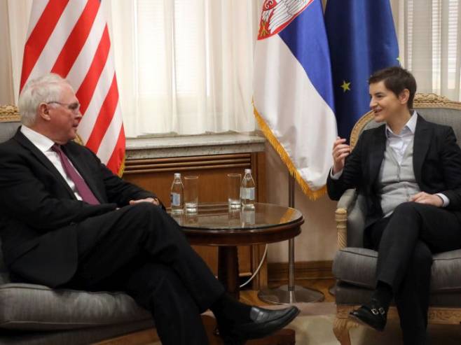 Ana Brnabić i Kristofer Hil (Foto: srbija.gov.rs) - 