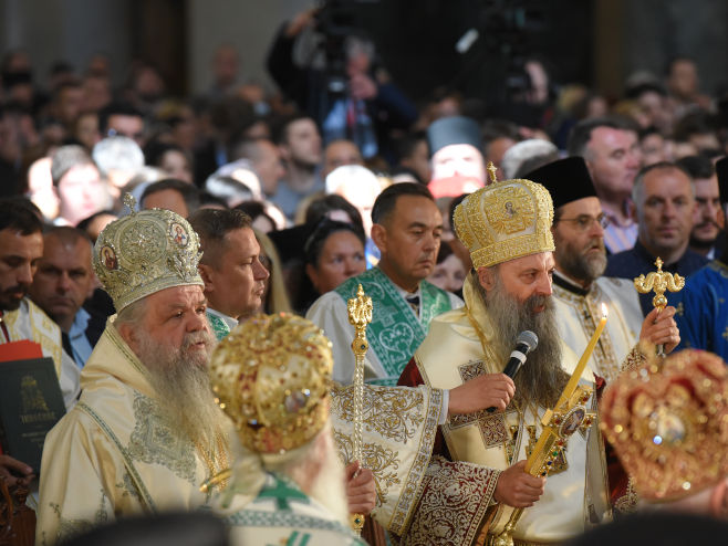 Patrijarh Porfirije i arhiepiskop Stefan (Foto: TANJUG/ MILOS MILIVOJEVIC) - 