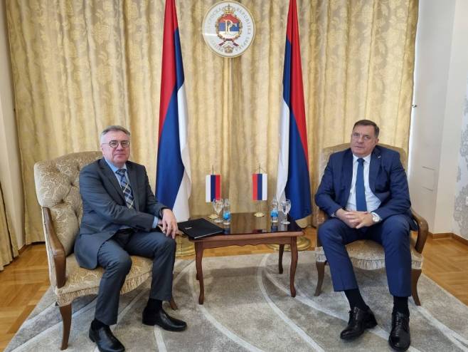Dodik: Važan sastanak sa Kalabuhovom; Srpska neće dozvoliti sankcije Rusiji