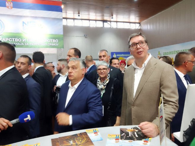 Viktor Orban i Aleksandar Vučić na Sajmu - Foto: RTRS