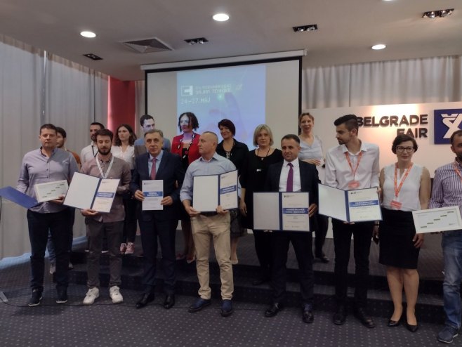 Dobitnici priznanja na 64. Međunarodnom sajmu tehnike i tehničkih dostignuća u Beogradu - Foto: SRNA