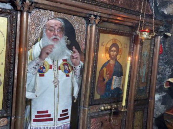 Vladika Longin u manastiru Ostrog (Foto: manastirostrog.com) - 