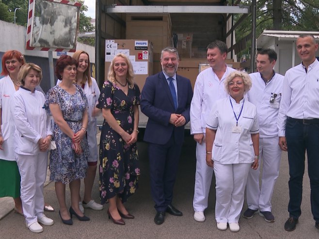 Alen Šeranić u Domu zdravlja Alen Šeranić u Domu zdravlja - Foto: RTRS