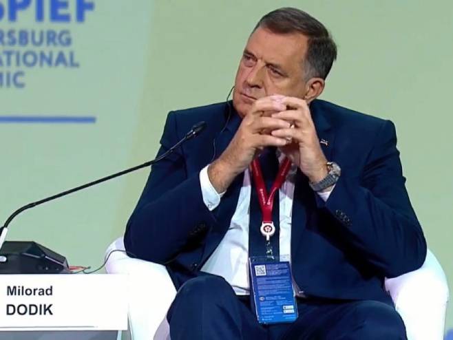 Milorad Dodik (Foto: twitter.com/SNSDDodik) - 