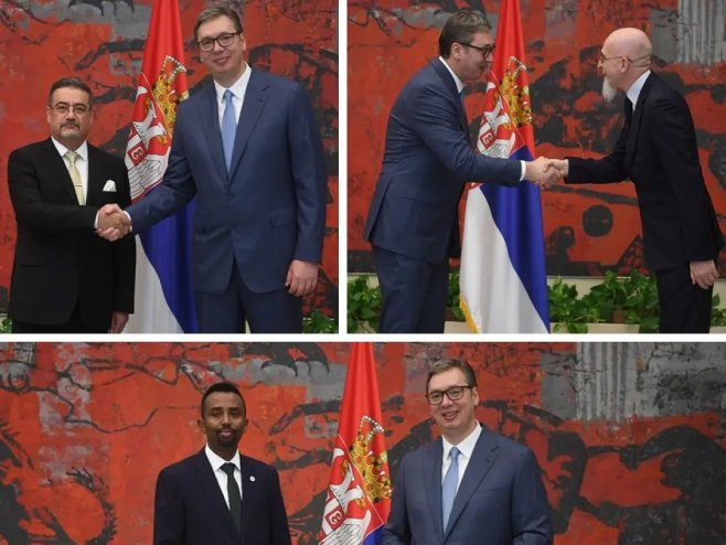 Aleksandar Vučić sa ambasadorima Iraka i Somalije (Foto: instagram/buducnostsrbijeav) - 