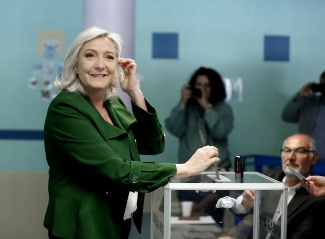 Le Pen (Foto: EPA-EFE/Stephanie Lecocq) - 