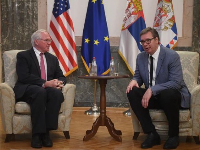 Aleksandar Vučić i SAD Kristofer Hil (Foto:instagram.com) - 