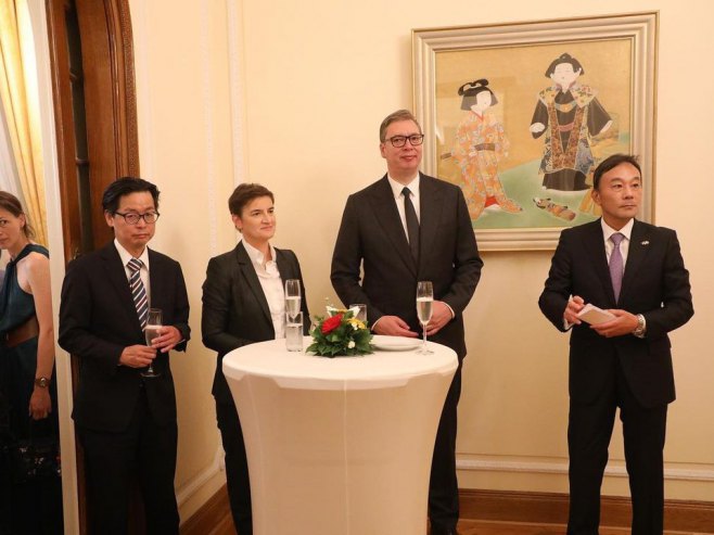 Prijem u rezidenciji ambasadora Јapana u Beogradu (Foto: instagram.com/anabrnabic) - 