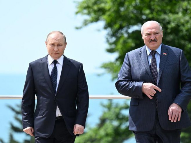 Vladimir Putin i Aleksandar Lukašenko (Foto: EPA-EFE/RAMIL SITDIKOV / SPUTNIK/ KREMLIN POOL) - 