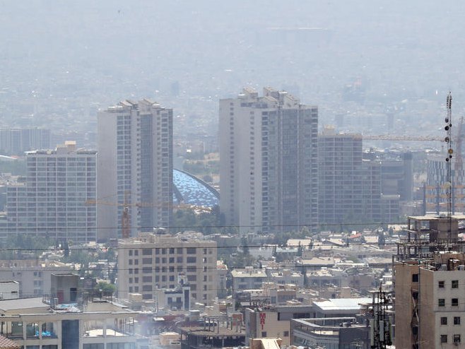 Teheran (Foto: EPA/ABEDIN TAHERKENAREH) - 