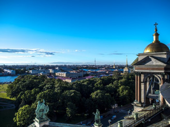 Sankt Peterburg (Foto: EPA/GEORGI LICOVSKI, ilustracija) - 