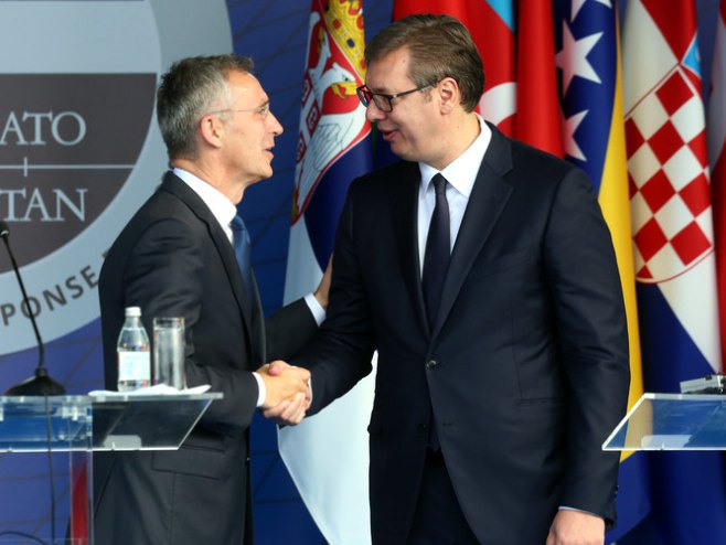 Aleksandar Vučić i Јens Stoltenberg (Foto: EPA-EFE/KOCA SULEJMANOVIC/ ilustracija) - 